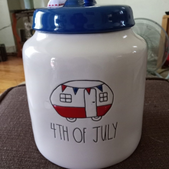 Rae Dunn 4th of July large cookie canister - Picture 4 of 4
